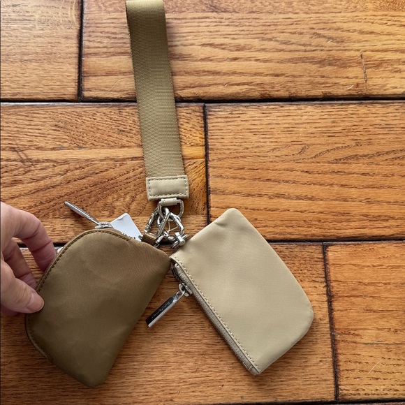 NWT Lululemon Dual Pouch Wristlet All Spice Beige and Trench - Picture 6 of 10